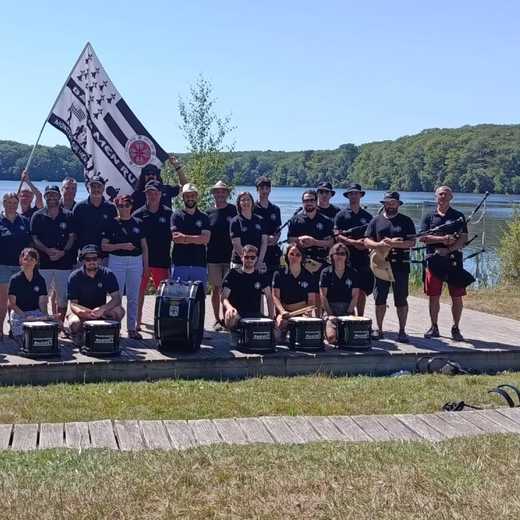 Dernier weekend de répétition avant le concours de 4eme catégorie.
Merci à la communauté de commune montfortcomcom et au lacdetremelin pour leur accueil ce weekend.
Rendez vous le samedi 11 juillet à Saint Malo !